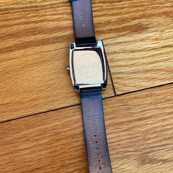 DKNY Large Rectangular Case Date Watch - Picture 10 of 12